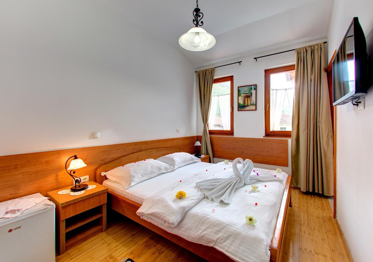 Hotel Almira Mostar Exterior photo